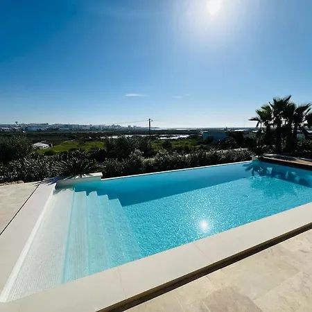 Villa Brand New Waterfront With Pool
