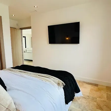 Villa Brand New Waterfront With Pool Faro