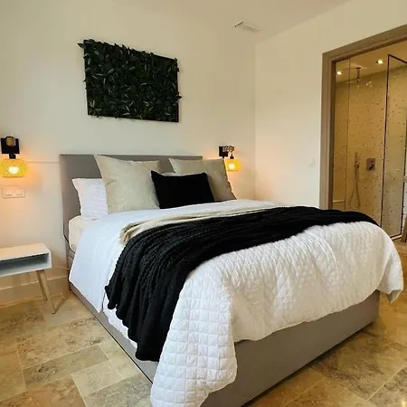 Brand New Waterfront With Pool * Faro