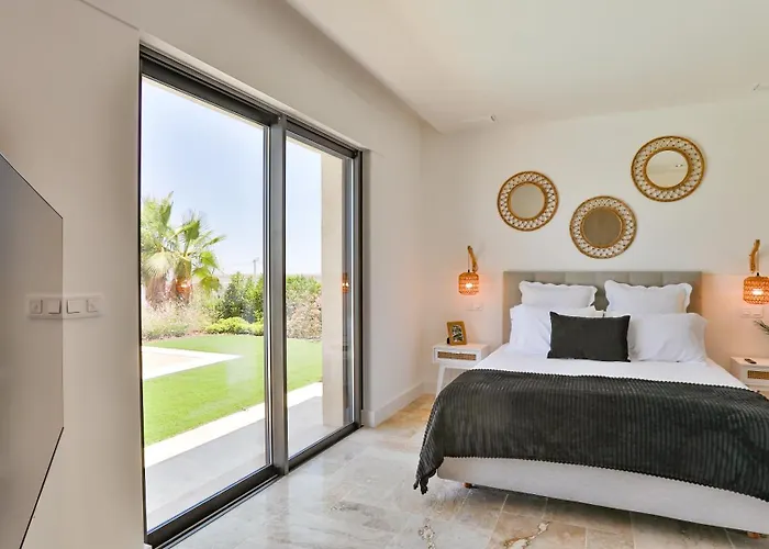 Brand New Waterfront With Pool *